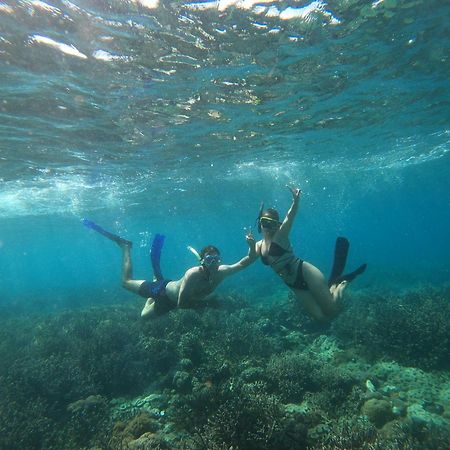 Dua Putri Komodo Homestay Екстериор снимка