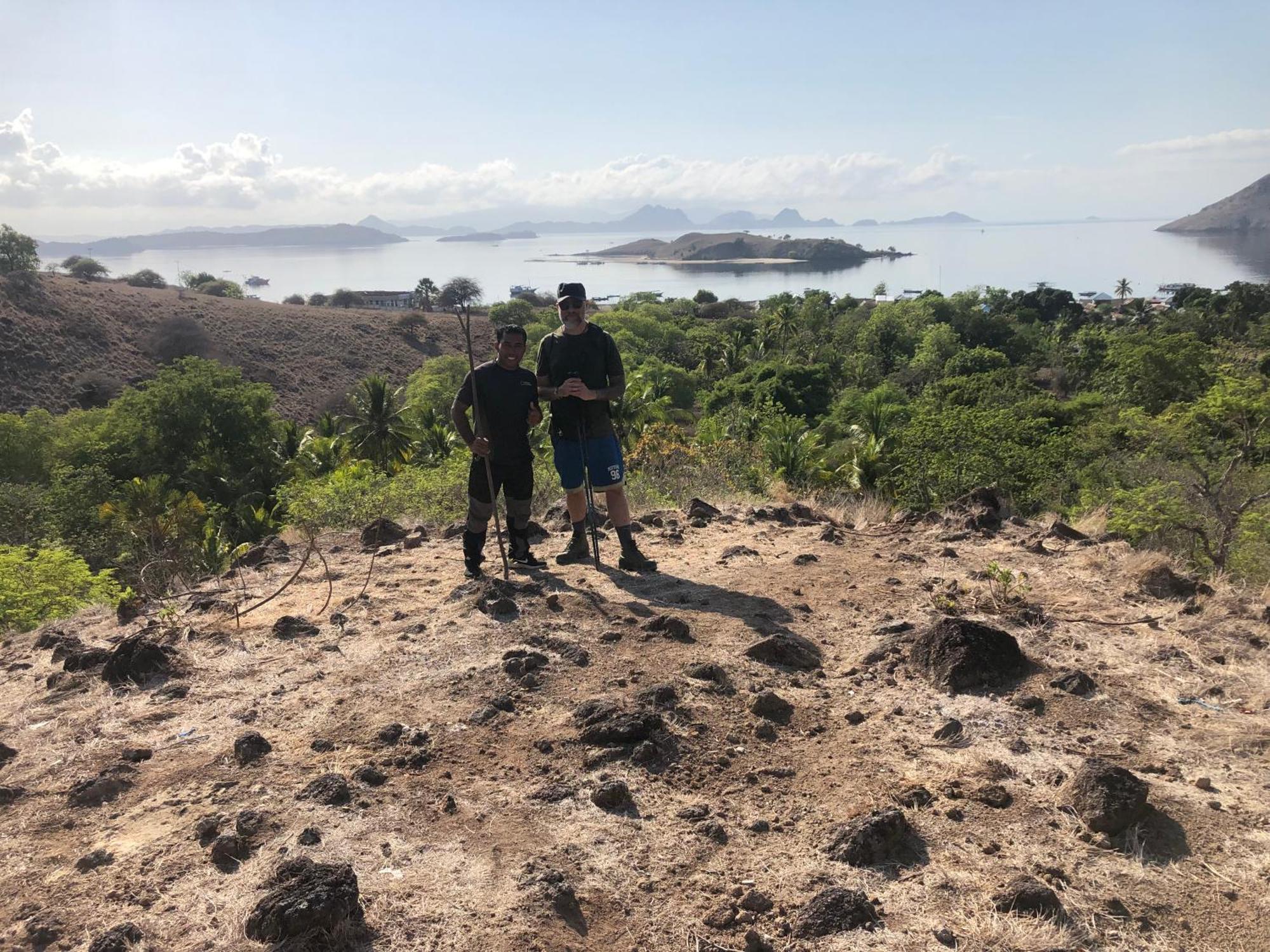 Dua Putri Komodo Homestay Екстериор снимка